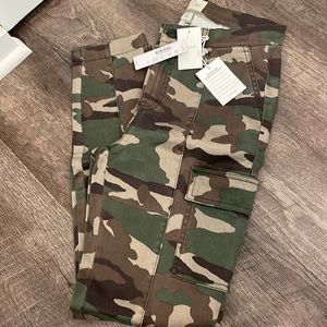 💚NWT J. Crew Camo Cargo Pants Size 25